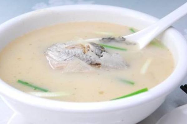 通草豬蹄湯的做法 通草鯽魚湯多久下奶