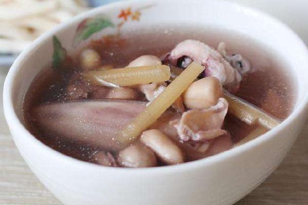 通草豬蹄湯的做法 通草鯽魚湯多久下奶