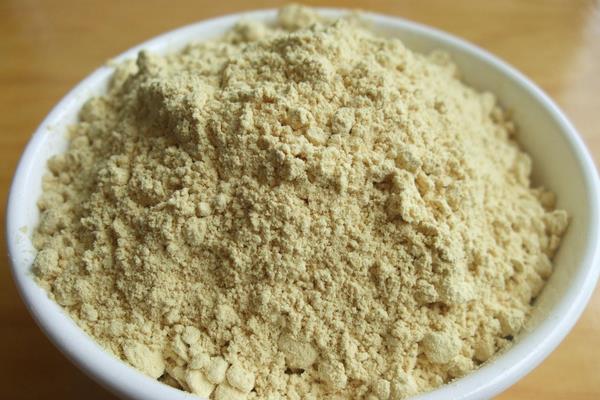 野生松花粉市場(chǎng)價(jià)格多少錢一斤 松花粉一天吃多少克