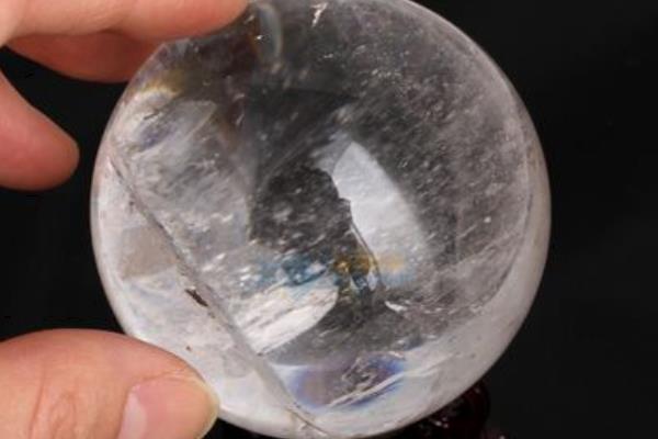 天然水晶眼鏡怎么鑒別 天然水晶怎么鑒別真假