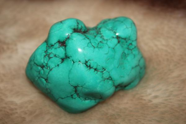 綠松石市場價格多少錢一克 綠松石為什么那么貴