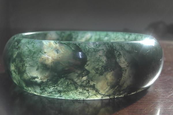 水草瑪瑙的功效與作用 水草瑪瑙為什么要泡水