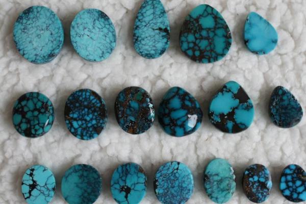 藍松石和綠松石哪個好 綠松石有收藏價值嗎