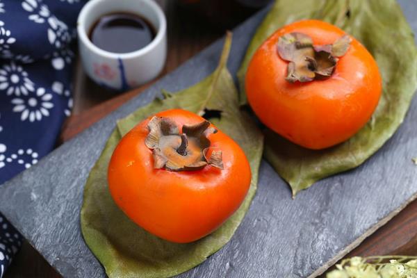 大閘蟹和柿子隔多久可以吃