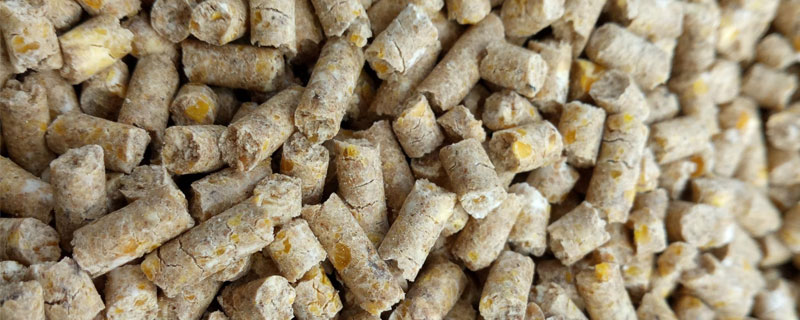 顆粒飼料配方，需根據具體飼喂禽畜來決定