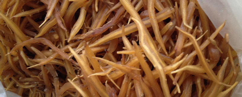 天冬畝產量，鮮貨6000至8000斤，干貨600至800斤