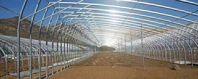 鋼管大棚骨架與水泥大棚骨架的優(yōu)劣對比