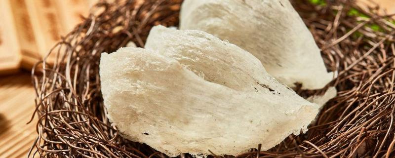 燕窩發黃了還能吃嗎，有一點霉味如何處理