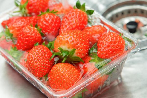 草莓農藥多嗎?怎么去除?