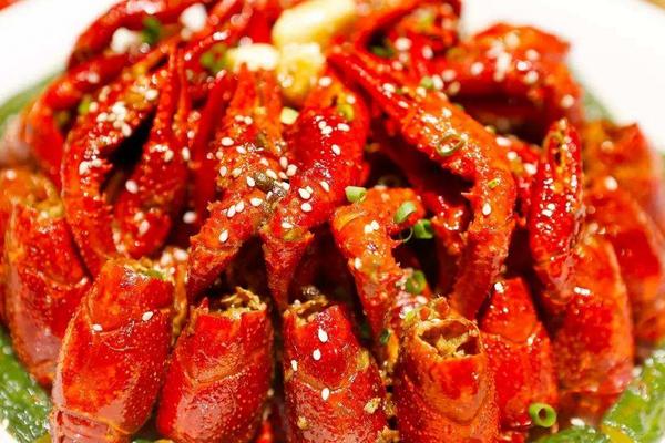 殺小龍蝦的教程（正確的方法步驟）