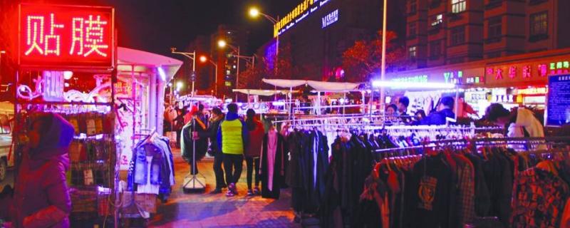 擺地?cái)側(cè)绾挝蛻簦趺唇匈u才能吸引路人