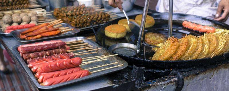 擺地?cái)傂枰裁词掷m(xù)，需要營(yíng)業(yè)執(zhí)照嗎，要交攤位費(fèi)嗎